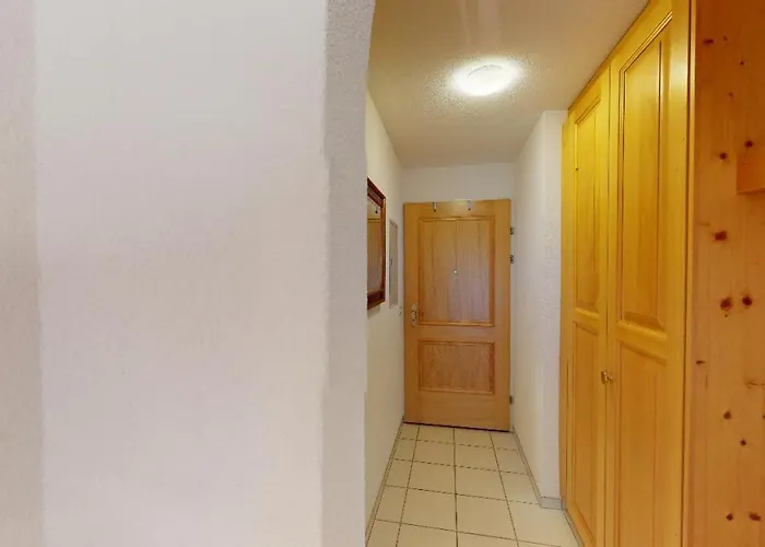 Trais Tschiervs Apartamento *